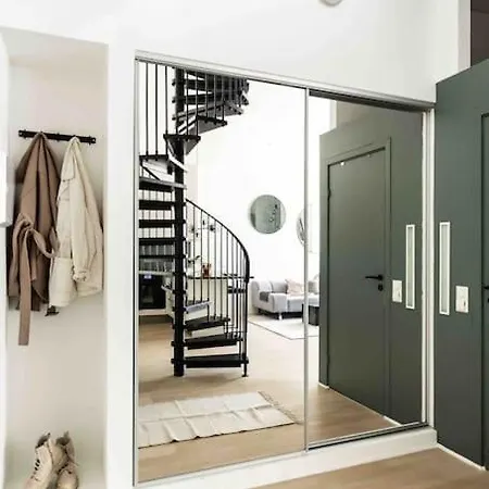 Stilren Leilighet Midt I Sentrum Apartmán *