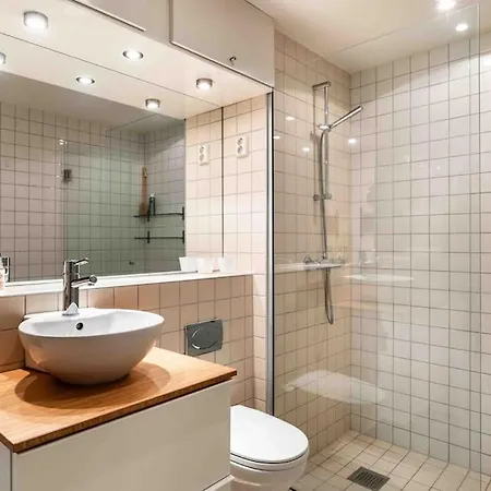 Stilren Leilighet Midt I Sentrum Apartmán *