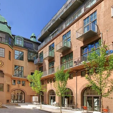 Stilren Leilighet Midt I Sentrum